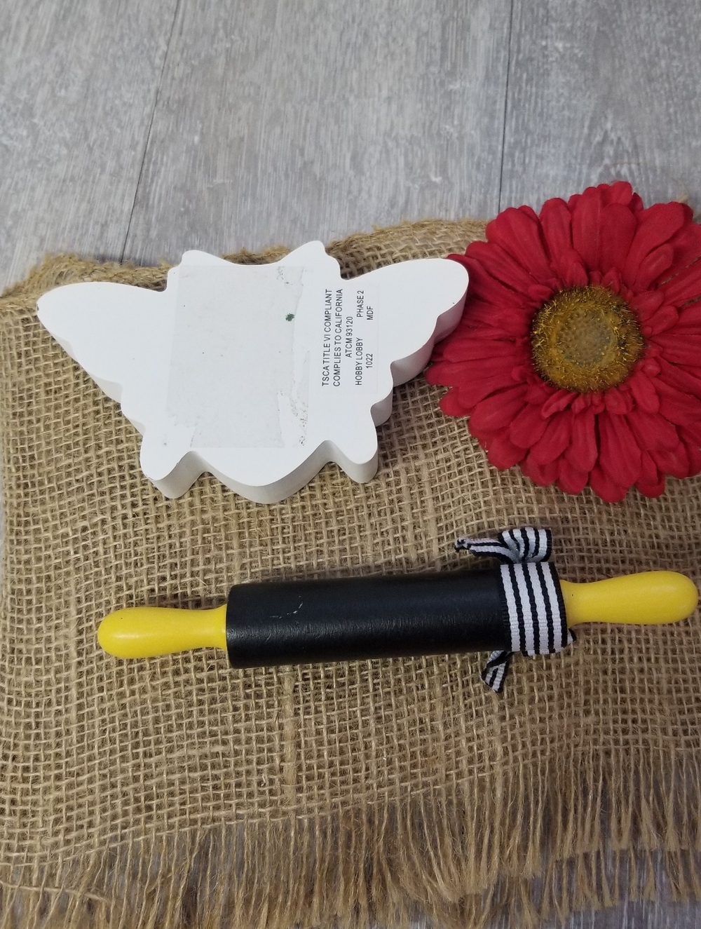 Bumblebee Themed Decor - Picture 2 of 6